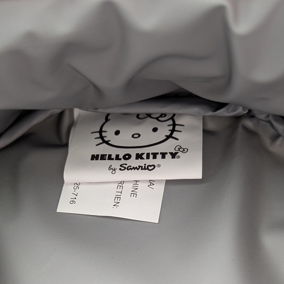 NWT Hello Kitty Face/Round Shaped Insulated Lunch/Snack Box/Bag/Pail/Tote - Picture 6 of 16